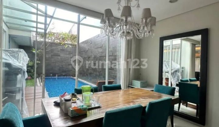 CILANDAK MODERN TROPICAL DESIGN CASAMORA TOWNHOUSE SWIMMING POOL BEST PRICE 2