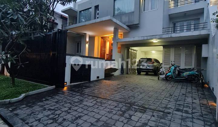 PONDOK INDAH AREA KENCANA WALKING DISTANCE TO GOLF HILL COOL HOUSE PRICE REDUCED QUICK SALE