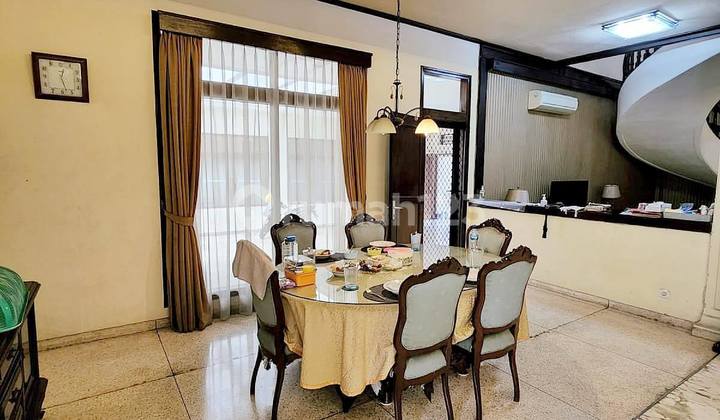 DIJUAL RUMAH KEBAYORAN BARU AREA FATMAWATI HARGA DIBAWAH DARI NJOP 