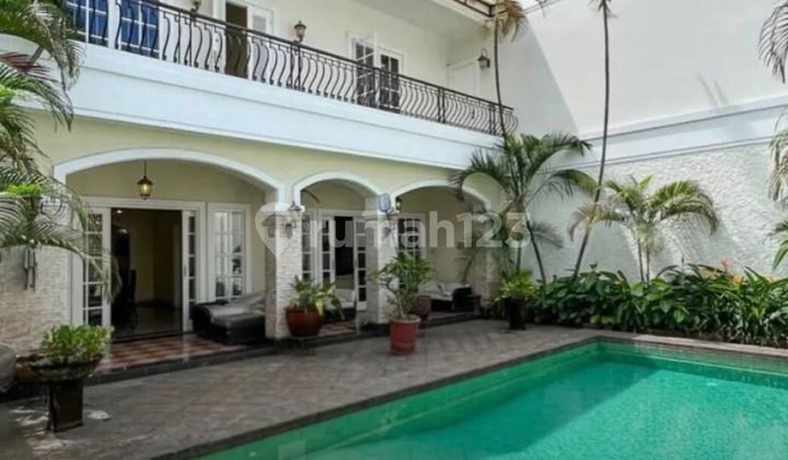 Classic Mediterranean Luxury Pool at Best Price in Pondok Indah Hijau Area