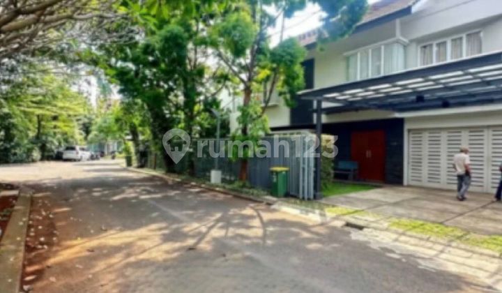 CILANDAK MODERN TROPICAL DESIGN CASAMORA TOWNHOUSE SWIMMING POOL BEST PRICE