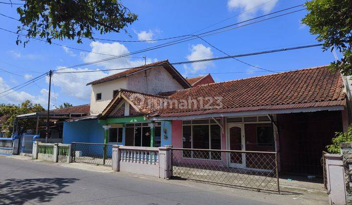 Rumah Pinggir Jln Ramai, Cocok Utk Usaha, Kebumen, Jual Cepat, 202 M² 1