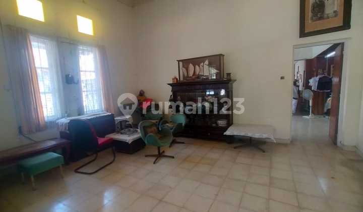 Rumah Strategis Tanah Luas Cocok untuk bisnis di Sayap Riau Bandung 2