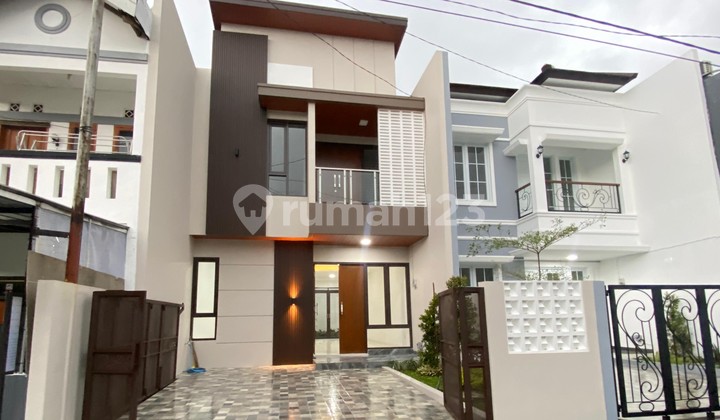 Rumah Baru Lokasi Strategis di Margahayu Raya Soekarno Hatta, Bandung