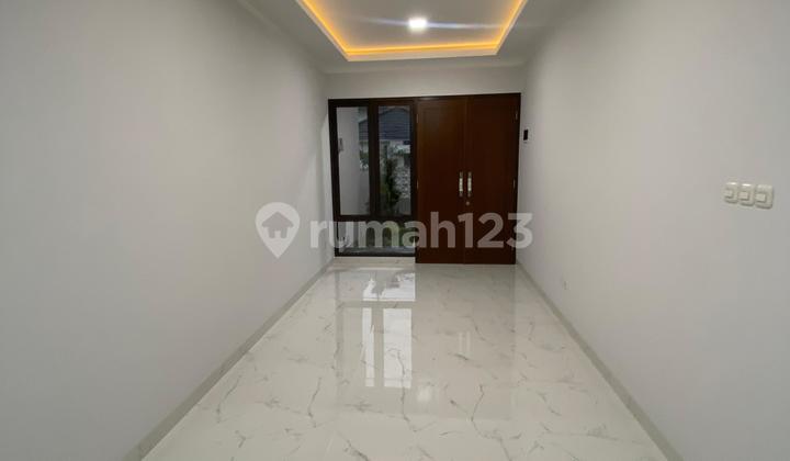 Rumah Baru Lokasi Strategis di Margahayu Raya Soekarno Hatta, Bandung 2