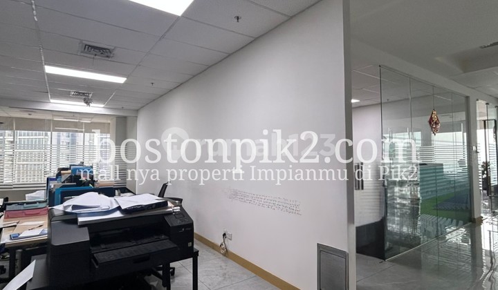 Sewa Perkantoran Luxurios Gold Coast di Pantai Indah Kapuk 500.0 M² Furnished