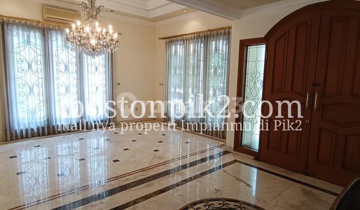 Jual Pinggir Jalan Rumah Mewah Bagus SHM di Jalan Tebet Barat Raya No.660, Tebet Barat, Tebet, Kota Jakarta Selatan, Dki Jakarta, Indonesia, 12810, Tebet 2