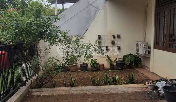 Di Sewakan Rumah di Villa Melati Mas 2