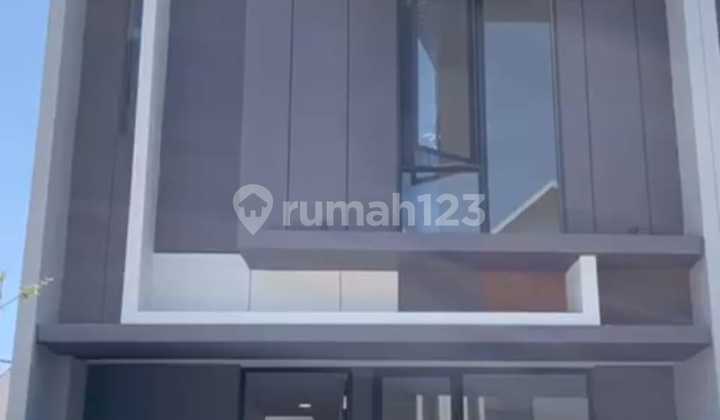 Disewakan Rumah di Eastern Hill Surabaya Timur Dekat Pakuwon City Disewakan Rumah di Eastern Hill Surabaya Timur Dekat Pakuwon City