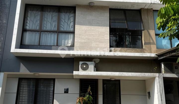 Beautiful House Ready to Live In Beautiful House Ready to Live In