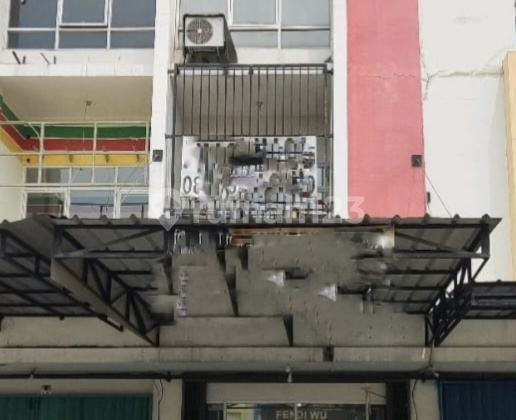 Ruko Siap Pakai Taman Surya Jakarta Barat