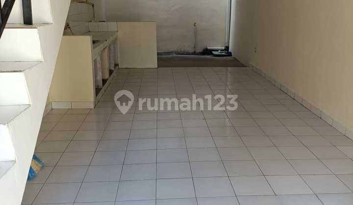 Rumah Taman Palem Lestari Siap Huni Jakarta Barat