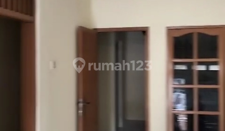 Rumah Menceng Bagus Siap Huni Jakarta Barat 2