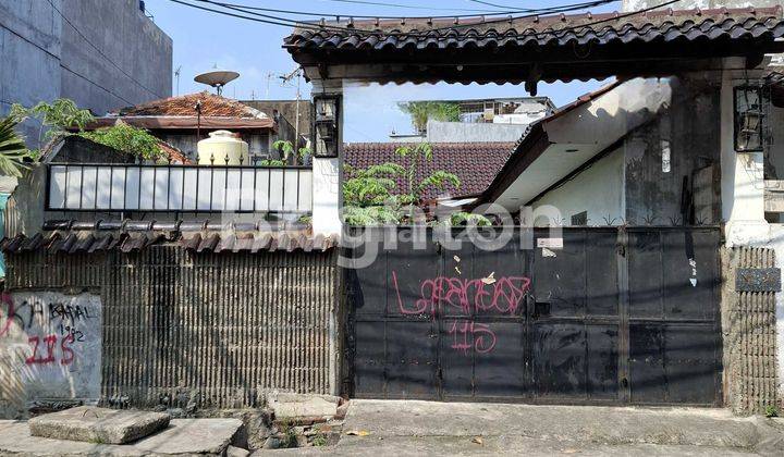 Rumah dekat Pasar Baru 1