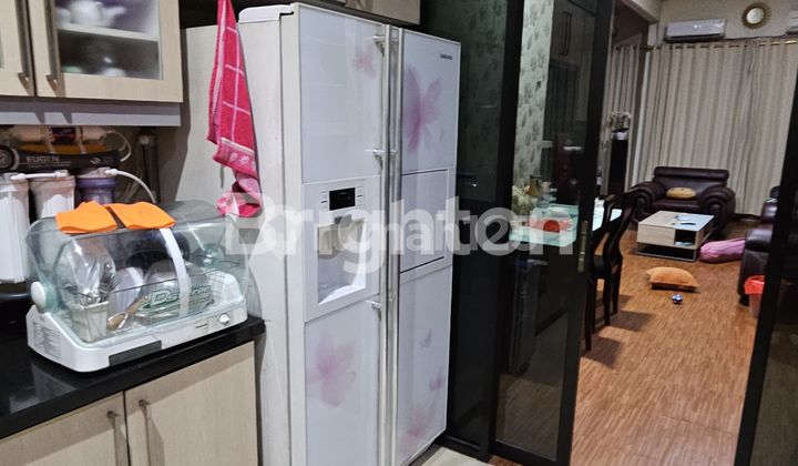 Rumah 4 lantai dekat Mangga Dua 2