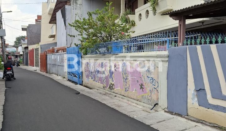 Rumah tua dekat PRJ Kemayoran 2