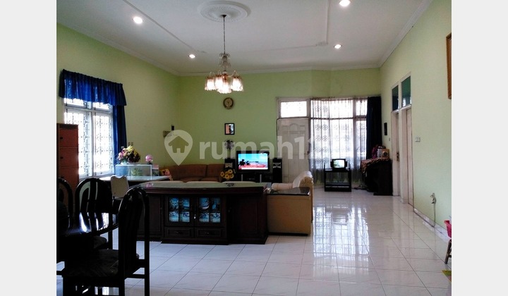 Dijual Rumah 2 Lantai Plus Kos-Kosan dan 2 Ruko, Jadi Satu, di Salatiga Dijual Rumah 2 Lantai Plus Kos-Kosan dan 2 Ruko, Jadi Satu, di Salatiga