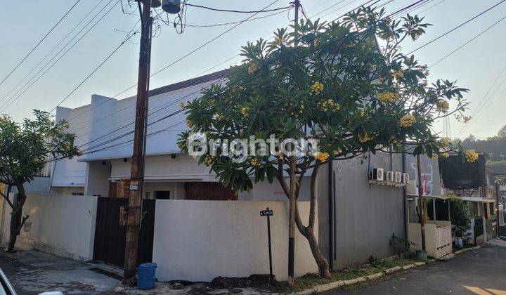 RUMAH CANTIK MODERN MINIMALIS. SEMI FURNISHED. MURAH. LINGKUNGAN ELIT. BEBAS BANJIR. DI BUKIT TEMBAKAU, KAWASAN BUKIT SARI SEMARANG ATAS 1