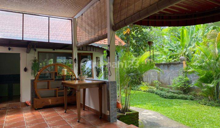 Dijual Rumah SHM 240 m² Kaliasem, Dekat Pantai & Kolam Renang 2