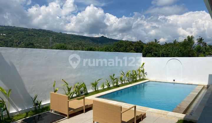 Dijual Villa SHM 168 m² Kaliasem Lovina, Modern & Full Furnished