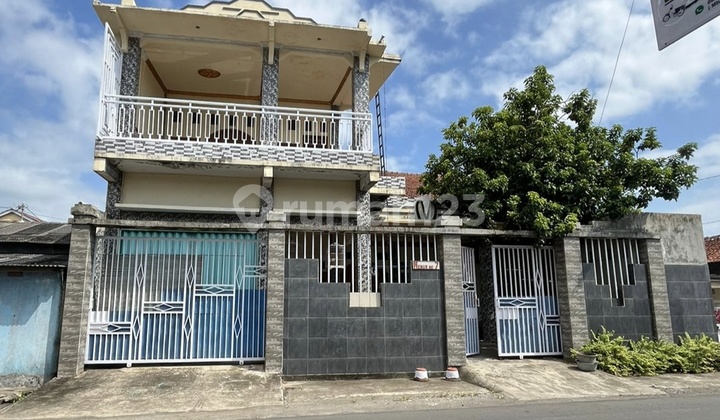 Nice 2-Story House Best Price in Cilacap City Nice 2-Story House Best Price in Cilacap City