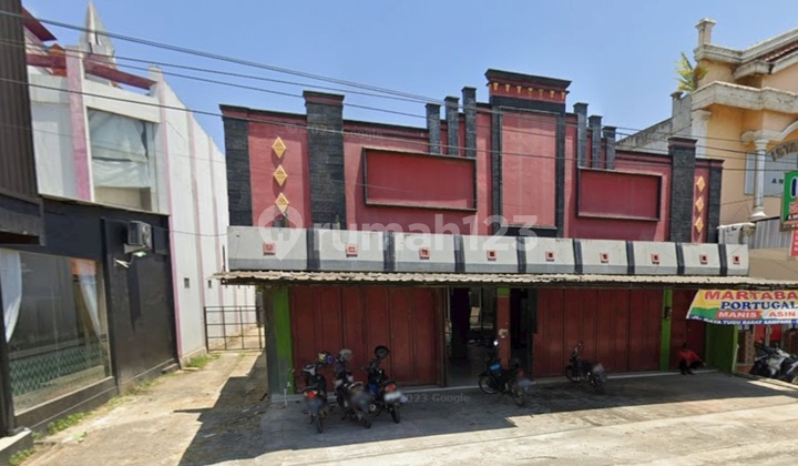 Shophouse with SHM, Remaining Land Area, Business Center Sampang Cilacap 1