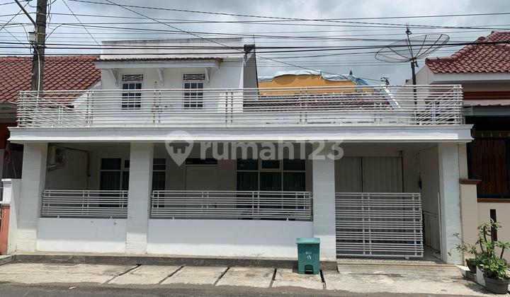 Rumah Bagus Shm 2 Lantai Dekat Pusat Kota Cilacap  1