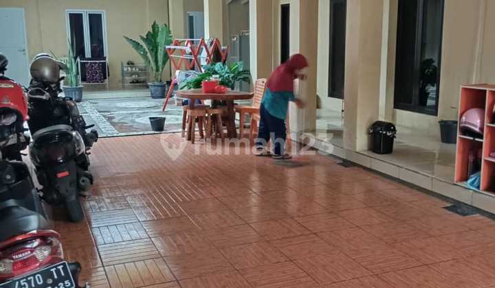 Rumah Kost 2 Lantai 12 Kamar Luas Mewah di Pusat Kota Cilacap Rumah Kost 2 Lantai 12 Kamar Luas Mewah di Pusat Kota Cilacap