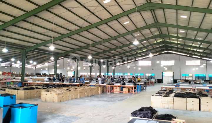 Wide Access Provincial Road Factory Building in Sidareja Cilacap