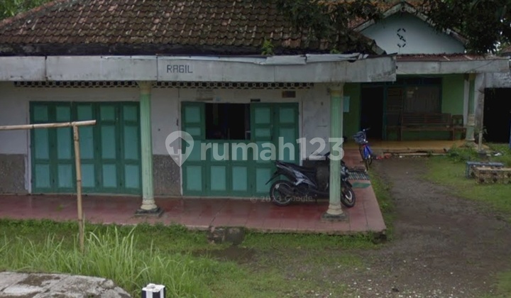 SHM House Near Alun-Alun and Kroya Station For Quick Sale