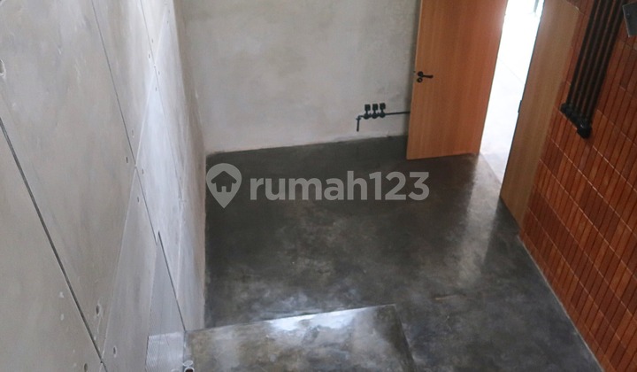 For Sale Modern Industrial House Ready to Occupy Nusa Loka BSD 2