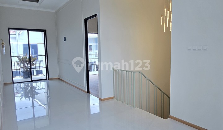 Dijual Cepat Rumah Hook Di Kencanaloka BSD 2