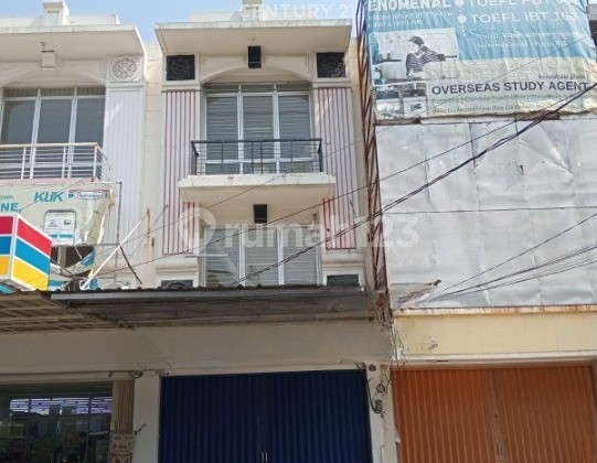 Ruko Disewakan di Boulevard Hijau Pusat Aktivitas Bisnis