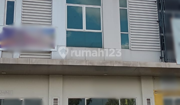 For Sale 3-Story Shophouse, Burgundy Sumarecon Bekasi 1