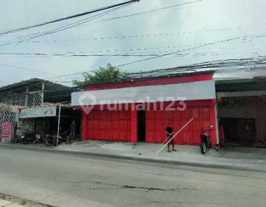Good Warehouse On the Side of Kaliabang Tengah Main Road In North Bekasi Good Warehouse On the Side of Kaliabang Tengah Main Road In North Bekasi