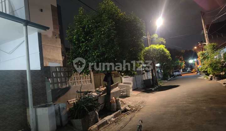 For Rent Strategic House in Diprima Harapan Regency Near Sumarecon Bekasi For Rent Strategic House in Diprima Harapan Regency Near Sumarecon Bekasi