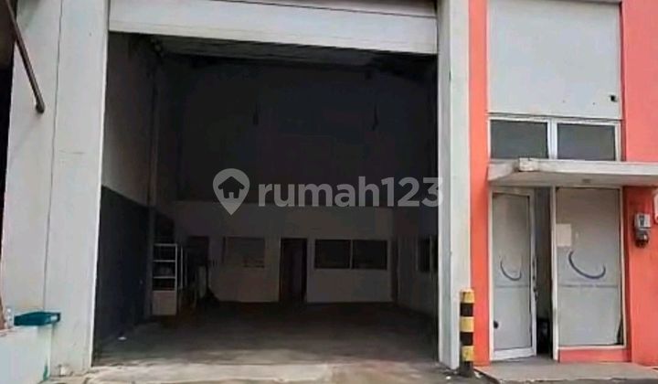 Warehouse for rent at Bizpark Green Sedayu Cakung. East Jakarta.