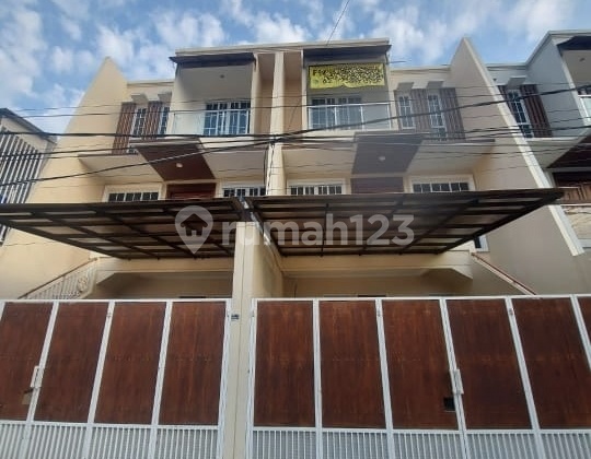 Dijual Rumah Baru Cantik Di Kalibata Jakarta Selatan