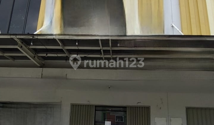 For Rent, Good Strategic Anagata Type Shop House in Harapan Indah, Bekasi.