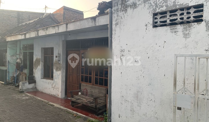 Rumah Di Karanggeneng Utara, Brumbungan, Dekat Loyola Dan Nusa Putera 2