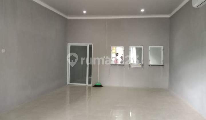 House for Quick Sale on Medoho St., Near the Great Mosque, 60 M from Gajah Raya Road 2