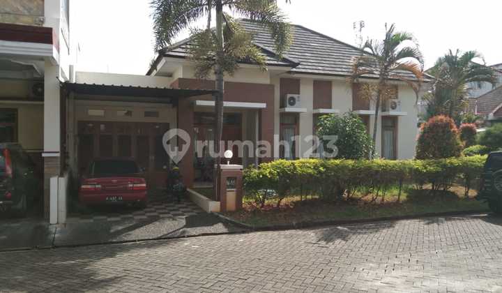 Rumah Hook Di Perum Graha Estetika, Pedalangan Banyumanik Semarang 1