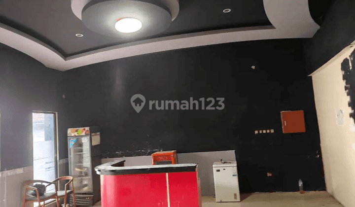 Eks Karaoke Di Jl. Medoho Raya, Kalicari, Pedurungan Cocok Untuk Kantor Dll