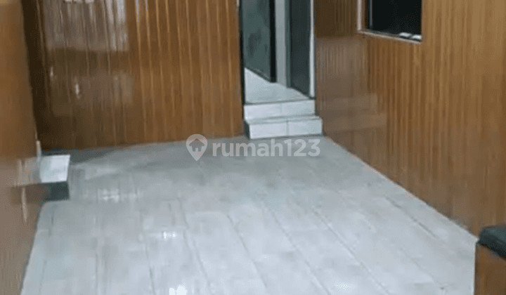 Eks Karaoke Di Jl. Medoho Raya, Kalicari, Pedurungan Cocok Untuk Kantor Dll