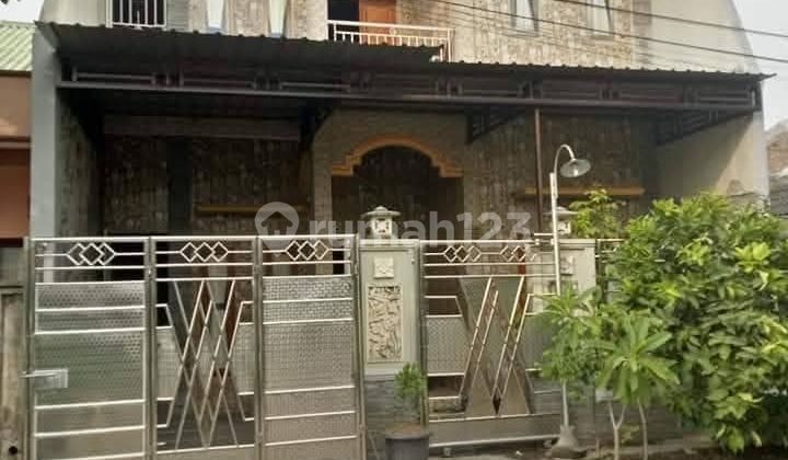 2-Story House on Pucang Sari Timur Raya Street, Batursari, Mranggen, Demak Regency