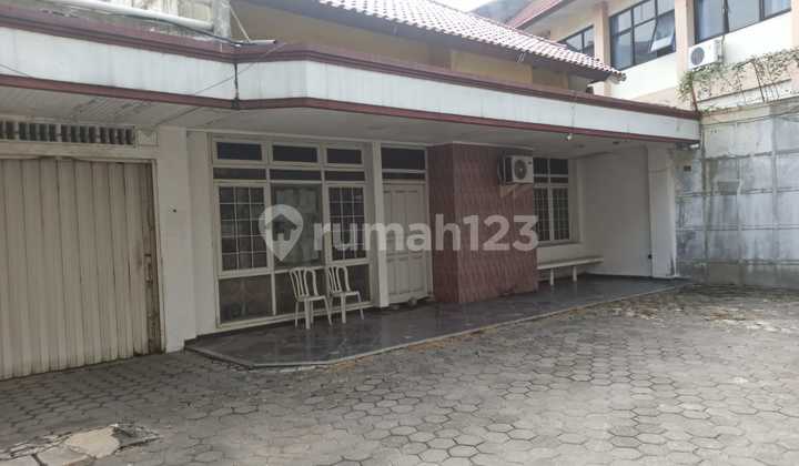 Rumah Tengah Kota Kuldesak di Taman Beringin Sekayu Semarang Tengah 1