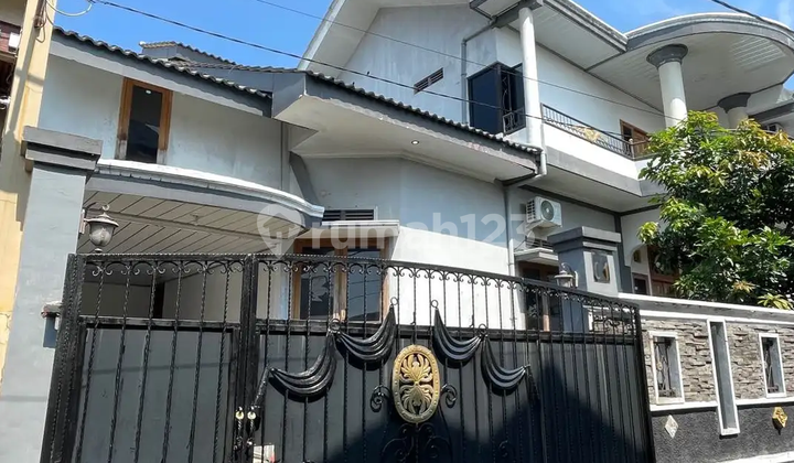 2-Story House, Hook Position In Jangli Perbalan Harlien, Ngesrep 1
