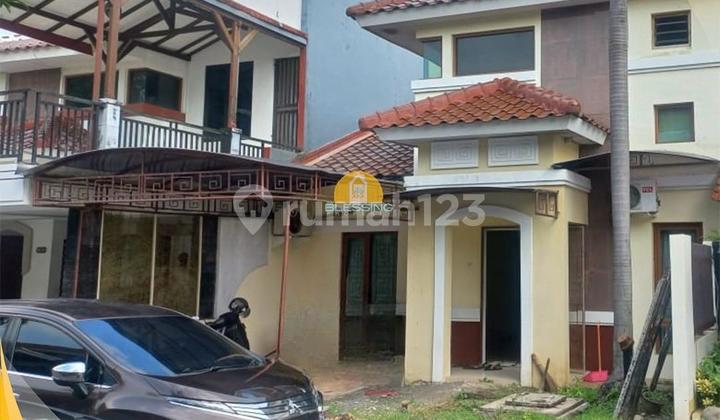 2-Story House in Graha Wahid Kedungmundu Tembalang 1