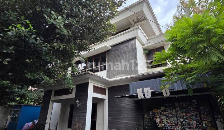 2-Story Hook House on Abdulrahman Saleh Street Near Islamic Center 1