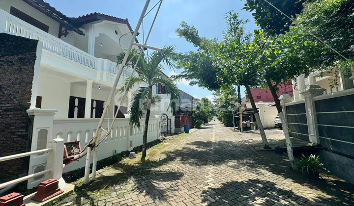 2-Story House Hook Position on Jl. Bukit Menur, Sendangmulyo, Tembalang, Semarang 2